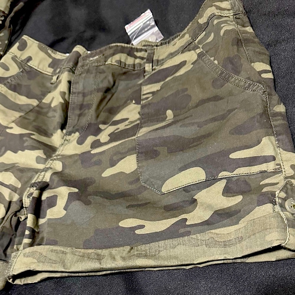 Cargo Pant Collection (2) - Picture 6 of 10